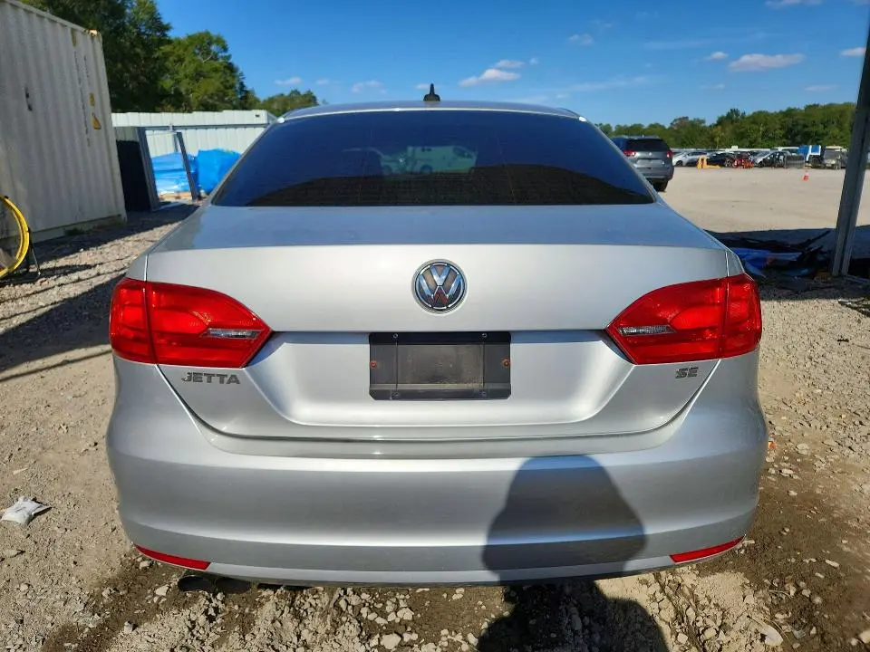 2014 VOLKSWAGEN JETTA SE  