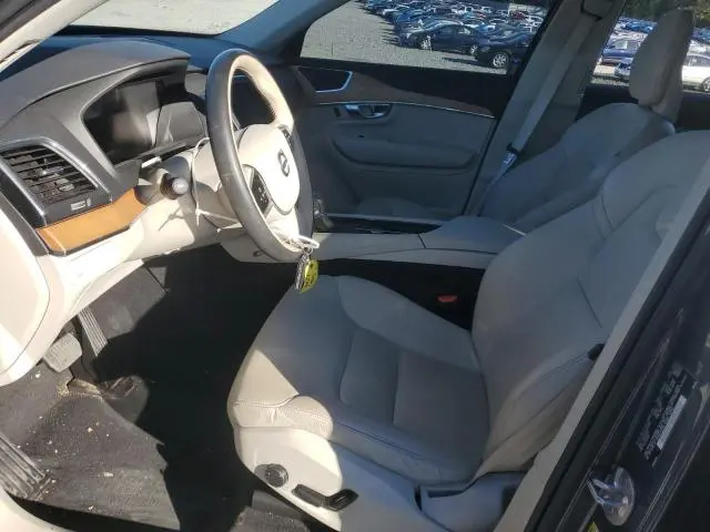 2022 VOLVO XC90 T5 MOMENTUM  