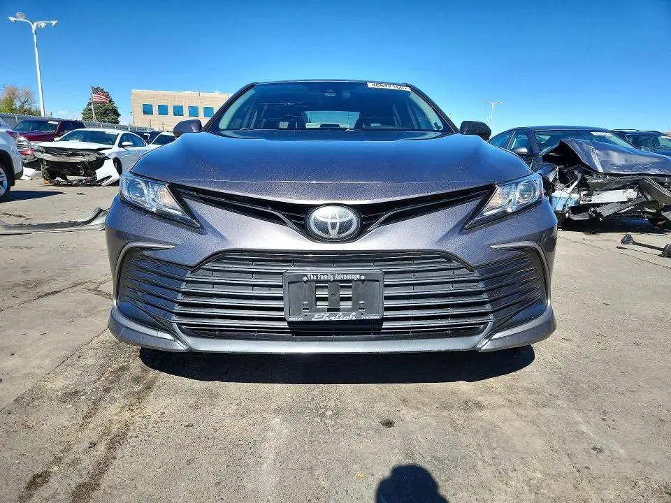 2021 TOYOTA CAMRY LE  