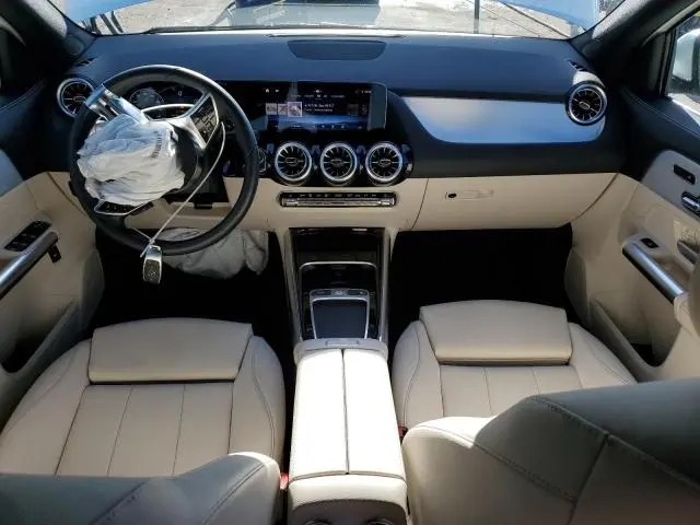 2025 MERCEDES-BENZ GLA 250  