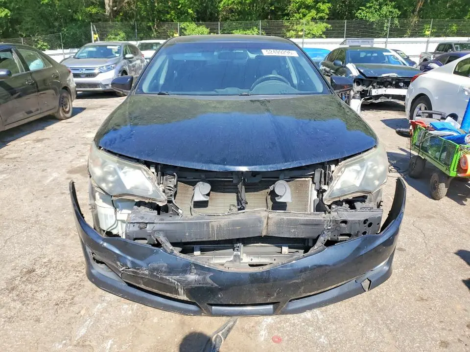 2014 TOYOTA CAMRY SE  
