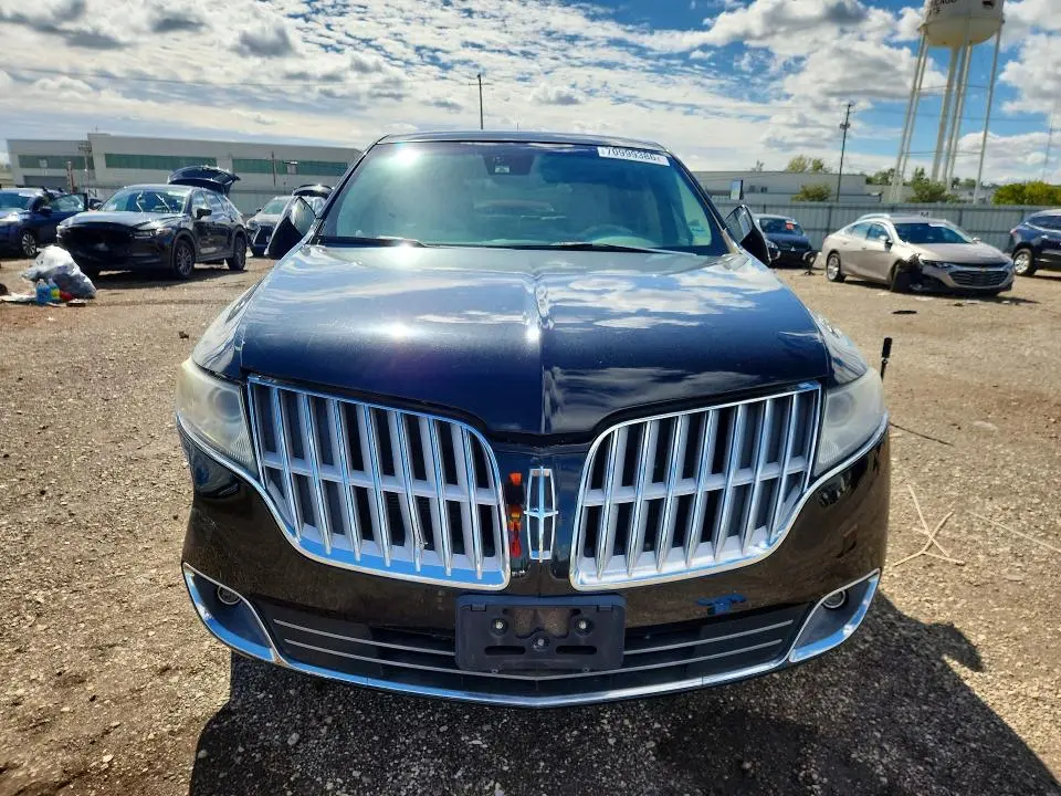 2010 LINCOLN MKT   