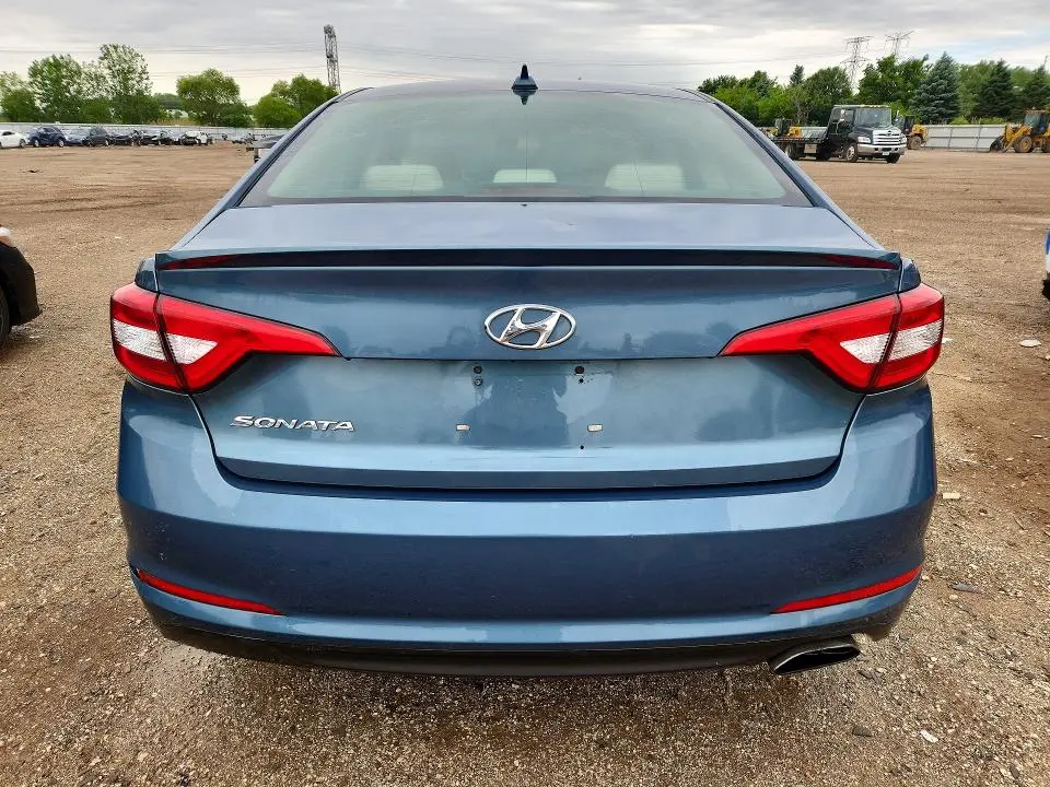 2016 HYUNDAI SONATA SE  
