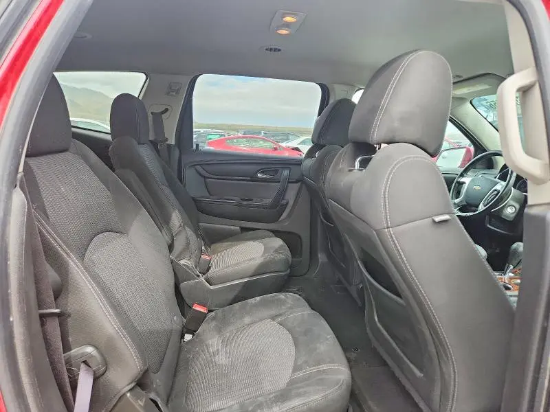 2013 CHEVROLET TRAVERSE LT  