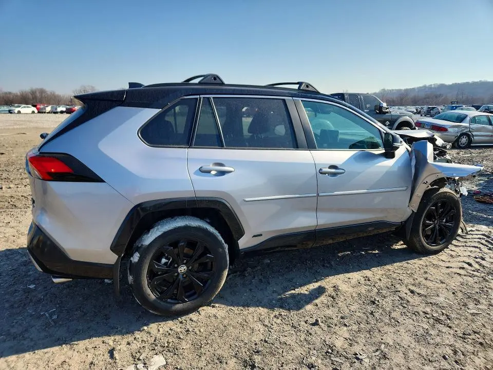 2025 TOYOTA RAV4 XSE  