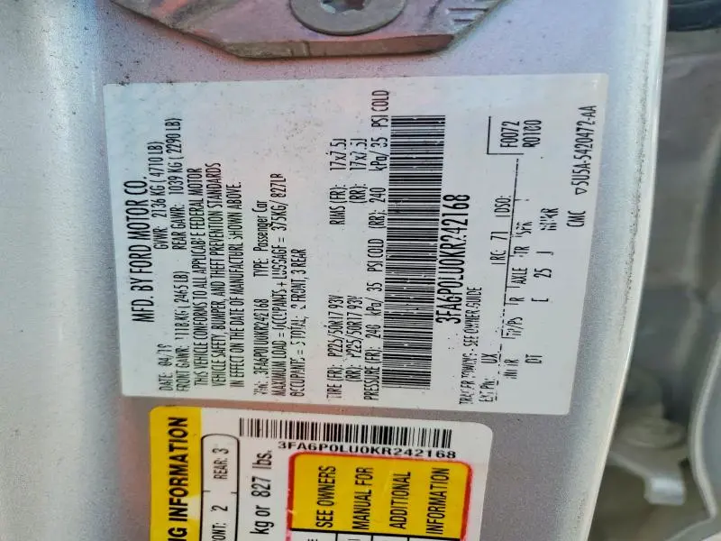 2019 FORD FUSION SE  