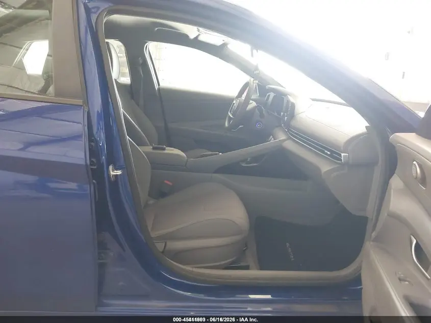 2021 HYUNDAI ELANTRA SE