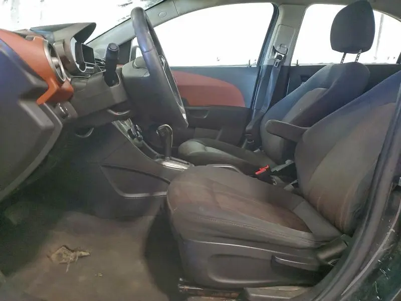 2015 CHEVROLET SONIC LT  