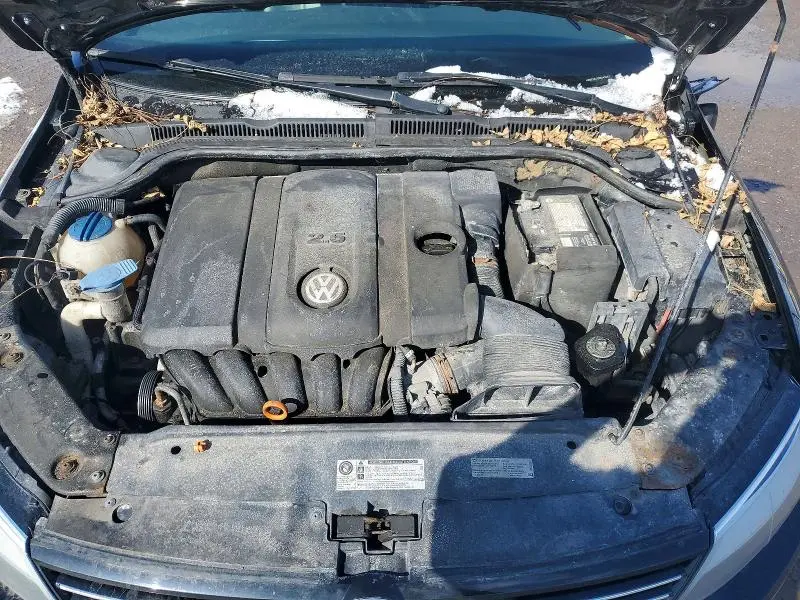 2013 VOLKSWAGEN JETTA SEL  