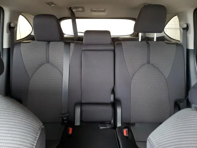 2025 TOYOTA HIGHLANDER LE  