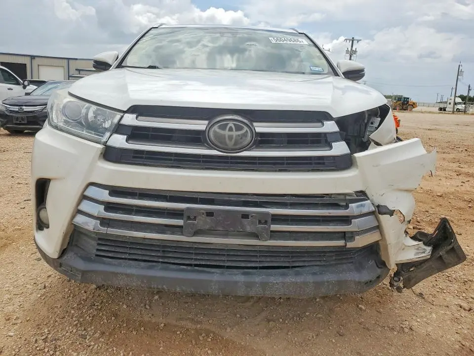 2017 TOYOTA HIGHLANDER LIMITED  