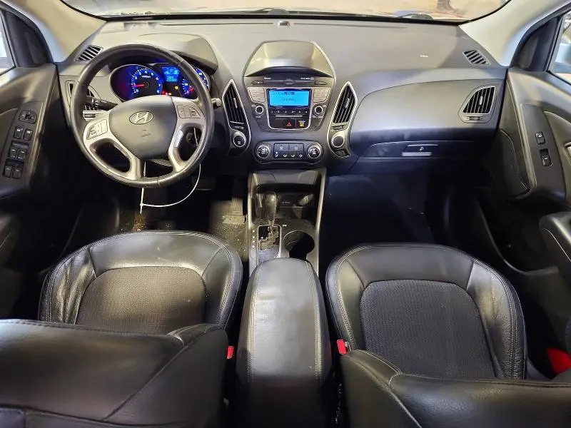 2010 HYUNDAI TUCSON GLS  