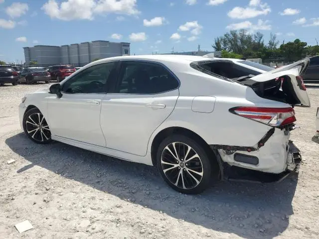 2020 TOYOTA CAMRY SE  