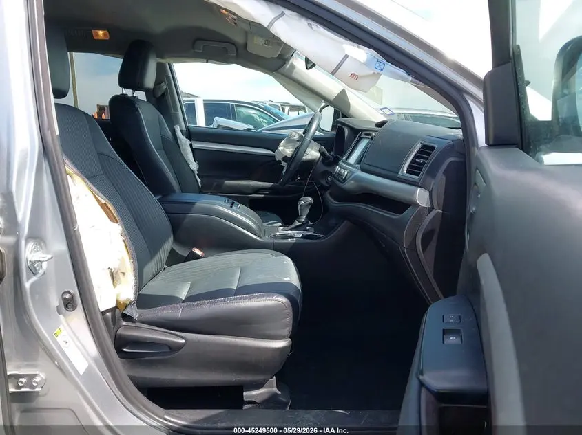 2016 TOYOTA HIGHLANDER LE PLUS V6