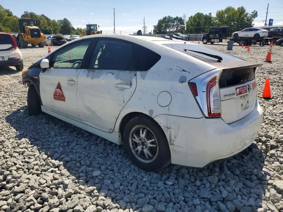 2010 TOYOTA PRIUS III  
