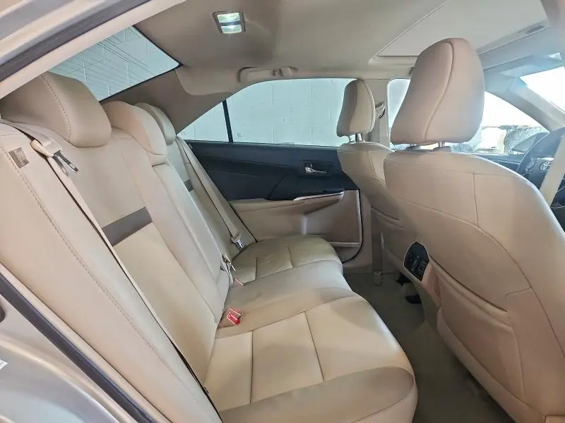 2014 TOYOTA CAMRY SE  