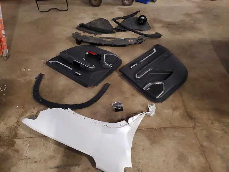 2024 GMC ACADIA UPLEVEL  