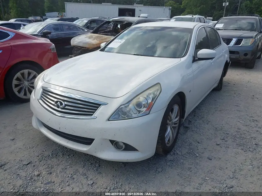 2015 INFINITI Q40  