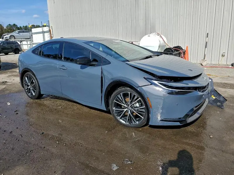 2026 TOYOTA PRIUS LE  