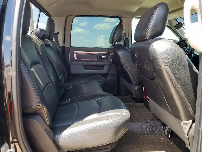 2014 RAM 1500 SLT  