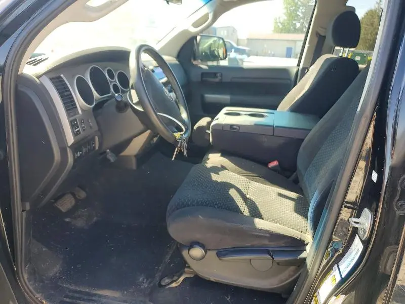 2011 TOYOTA TUNDRA CREWMAX SR5  