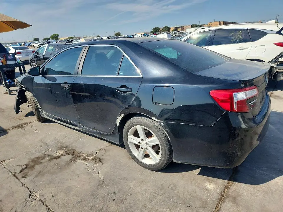 2013 TOYOTA CAMRY SE  