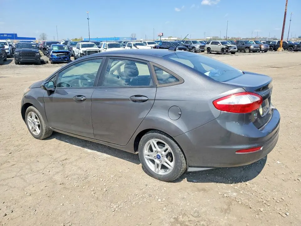 2017 FORD FIESTA SE  