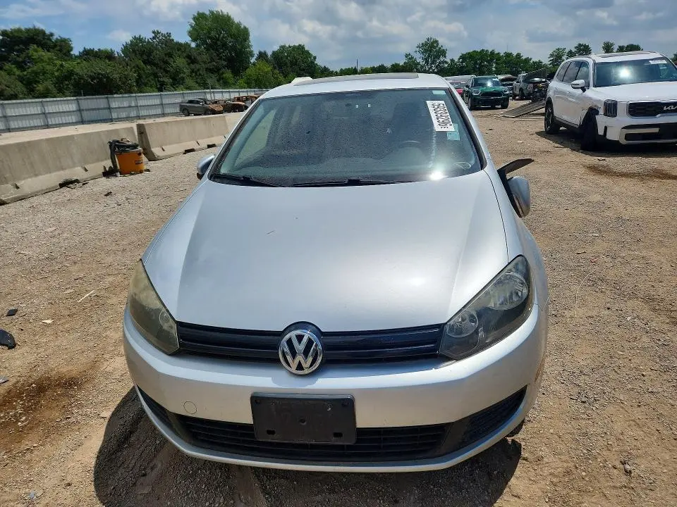2010 VOLKSWAGEN GOLF   