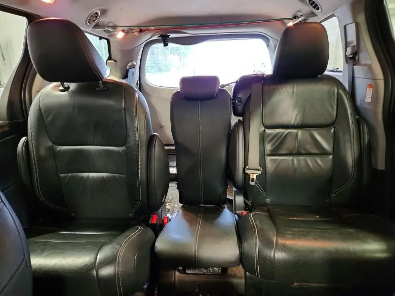 2017 TOYOTA SIENNA   