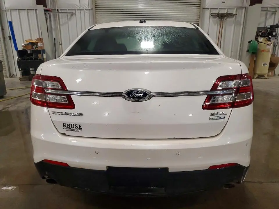 2015 FORD TAURUS SEL  