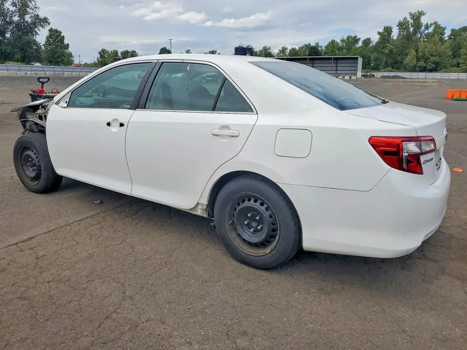 2014 TOYOTA CAMRY LE  