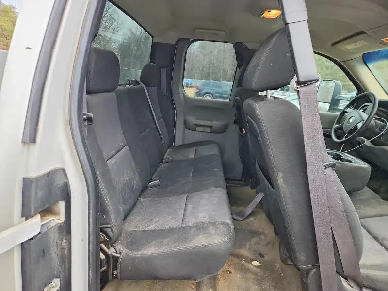 2011 CHEVROLET SILVERADO C2500 HEAVY DUTY  