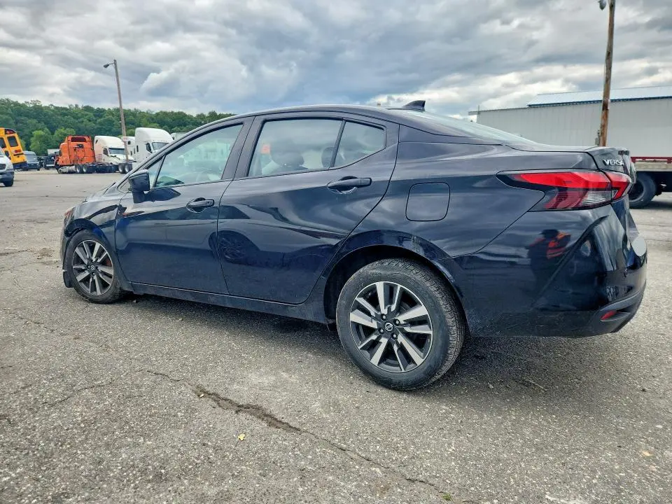 2021 NISSAN VERSA SV  