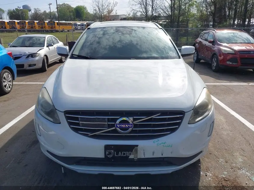 2016 VOLVO XC60 T5 DRIVE-E PLATINUM