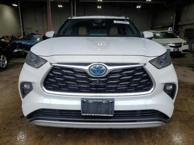 2022 TOYOTA HIGHLANDER HYBRID PLATINUM  