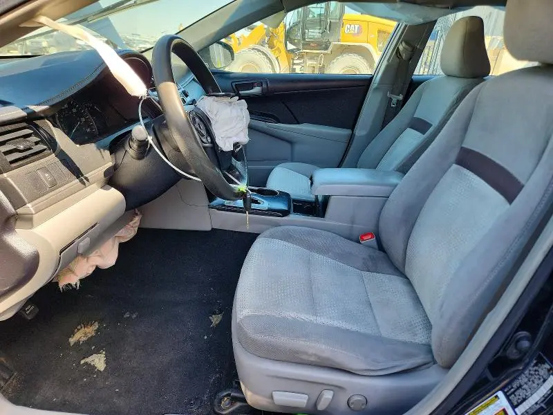 2014 TOYOTA CAMRY LE  