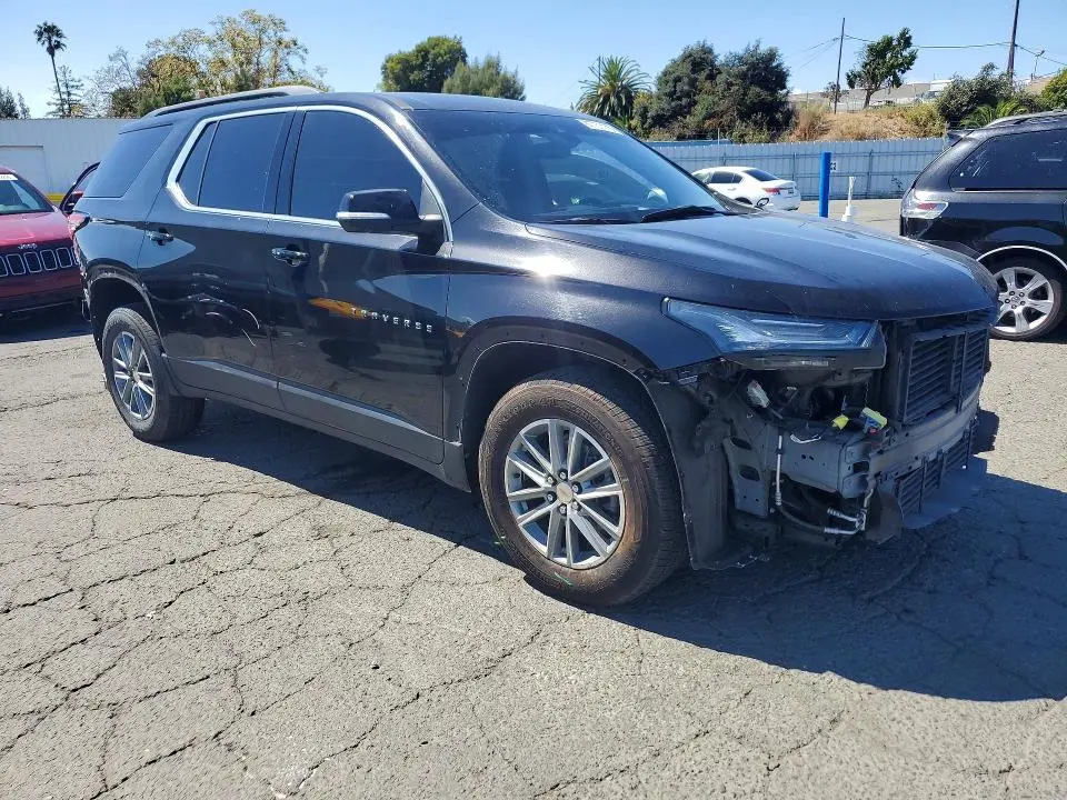 2023 CHEVROLET TRAVERSE LT  