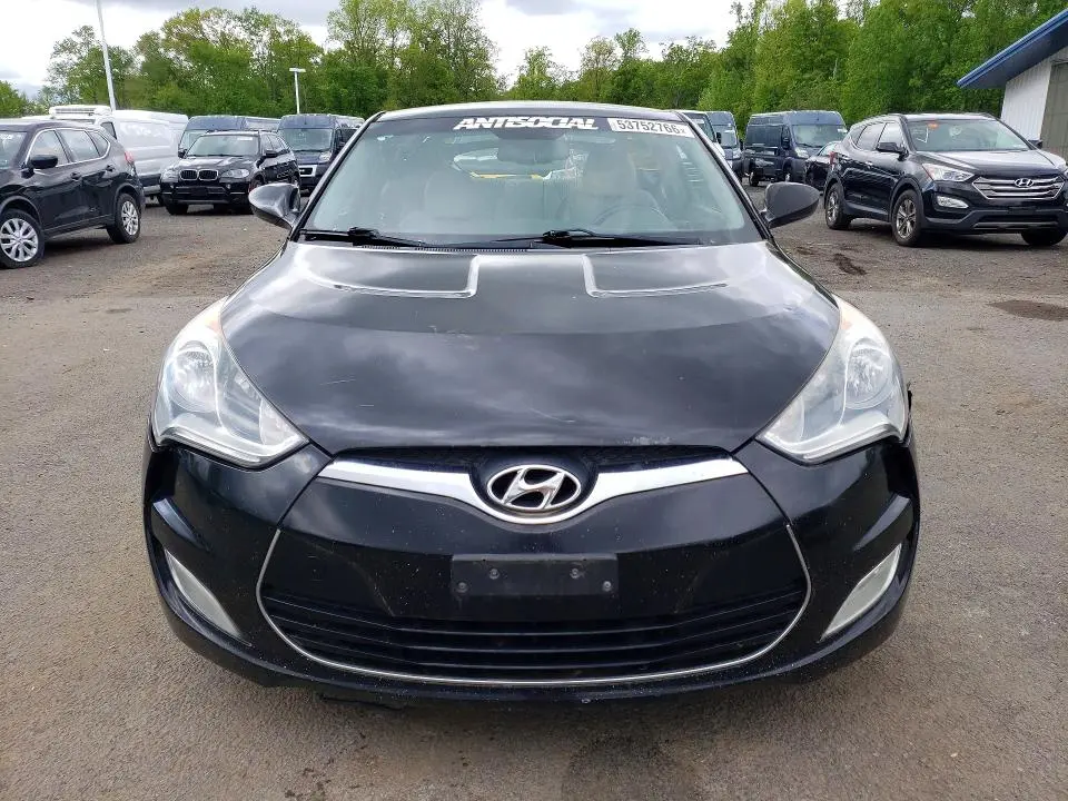 2013 HYUNDAI VELOSTER BASE  
