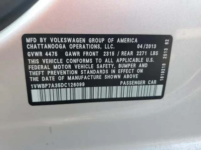 2013 VOLKSWAGEN PASSAT SE  