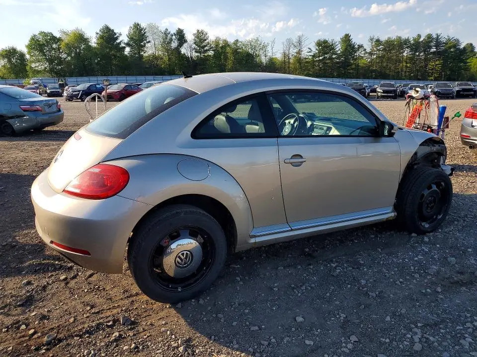 2013 VOLKSWAGEN BEETLE   