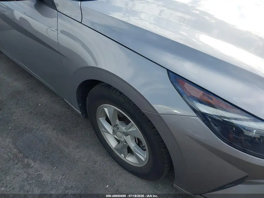 2023 HYUNDAI ELANTRA SE
