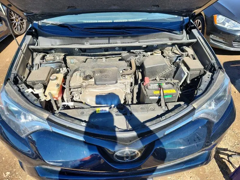 2017 TOYOTA RAV4 XLE  
