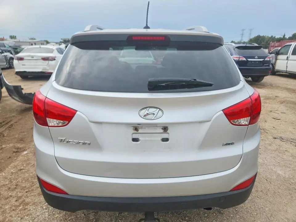 2014 HYUNDAI TUCSON SE  