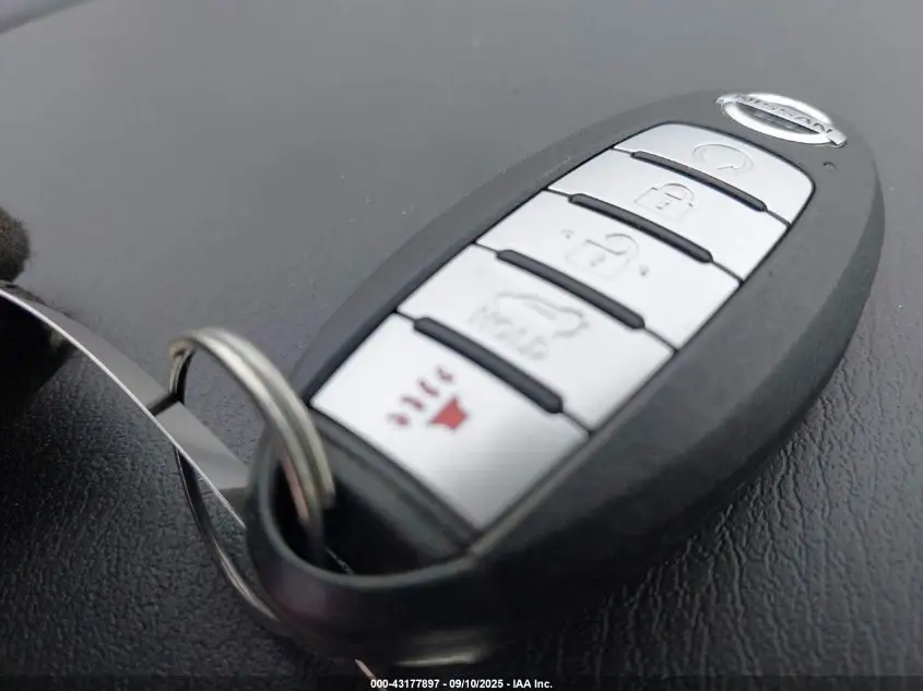 2020 NISSAN PATHFINDER SL 4WD