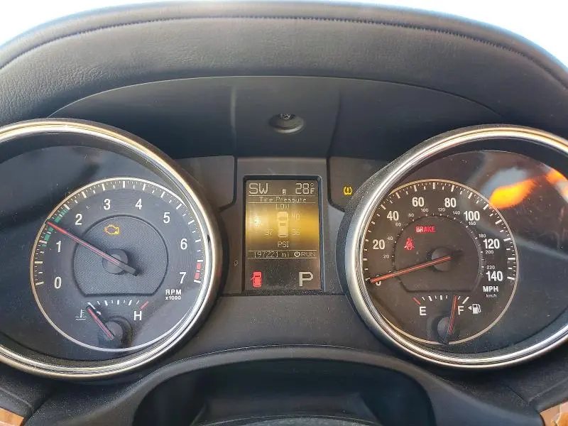 2011 JEEP GRAND CHEROKEE OVERLAND  