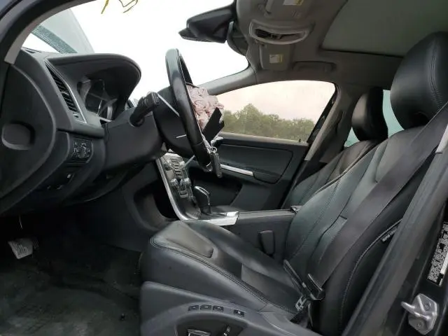2016 VOLVO XC60 T5 PREMIER  