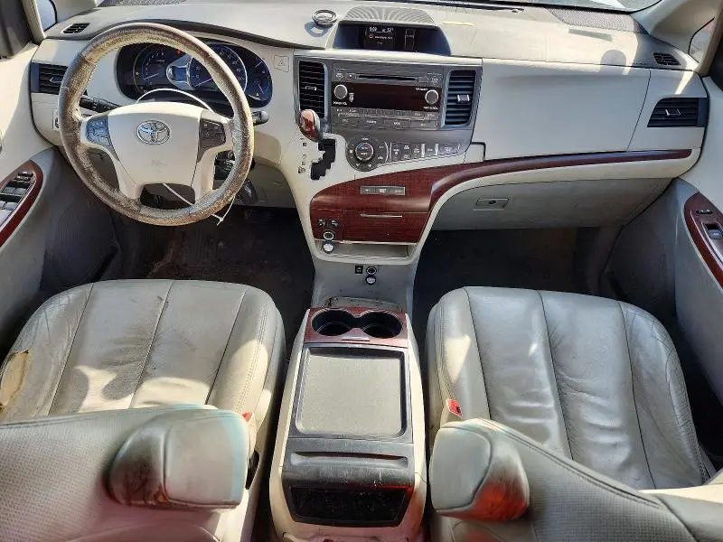 2011 TOYOTA SIENNA XLE 8-PASSENGER  