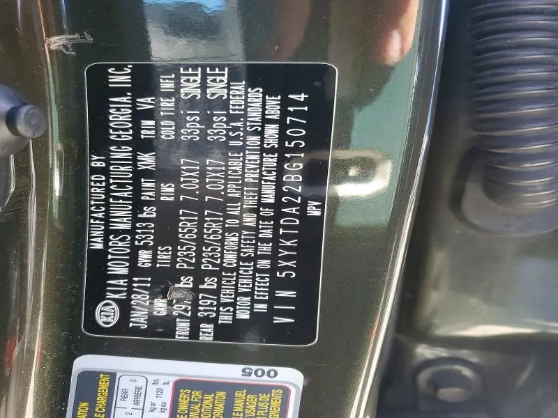 2011 KIA SORENTO BASE  
