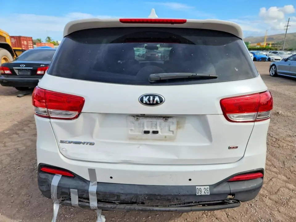 2017 KIA SORENTO LX  