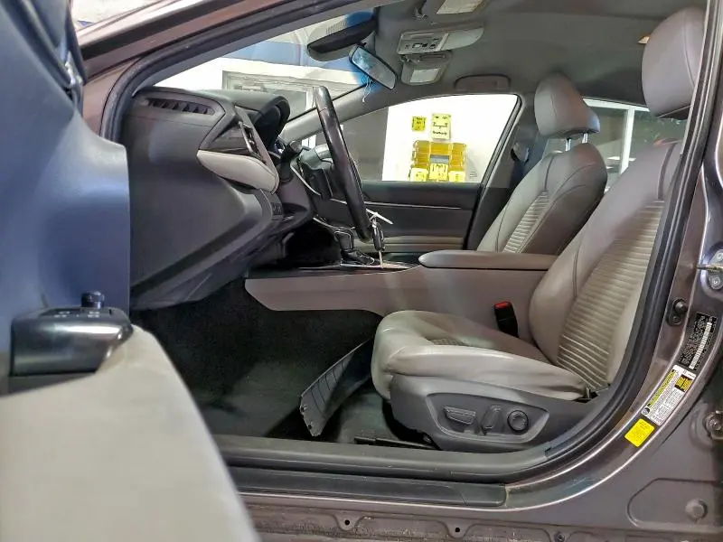 2019 TOYOTA CAMRY L  